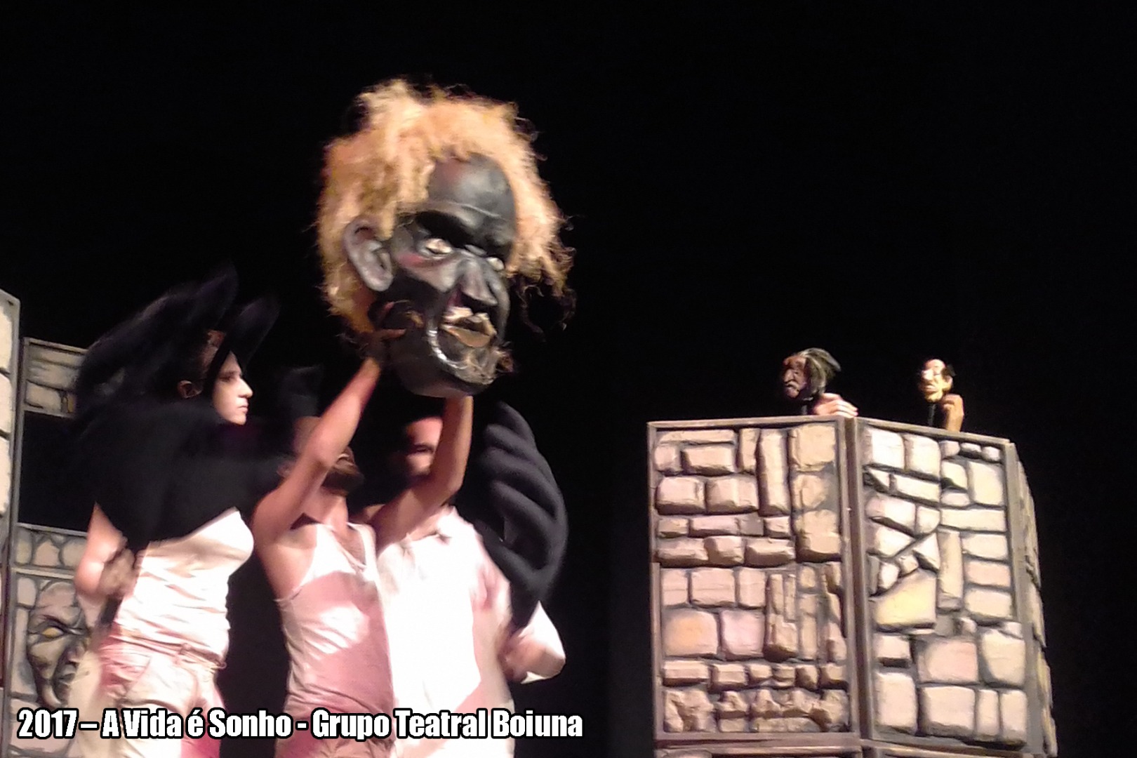 2017 – A Vida é Sonho - Grupo Teatral Boiuna Luna