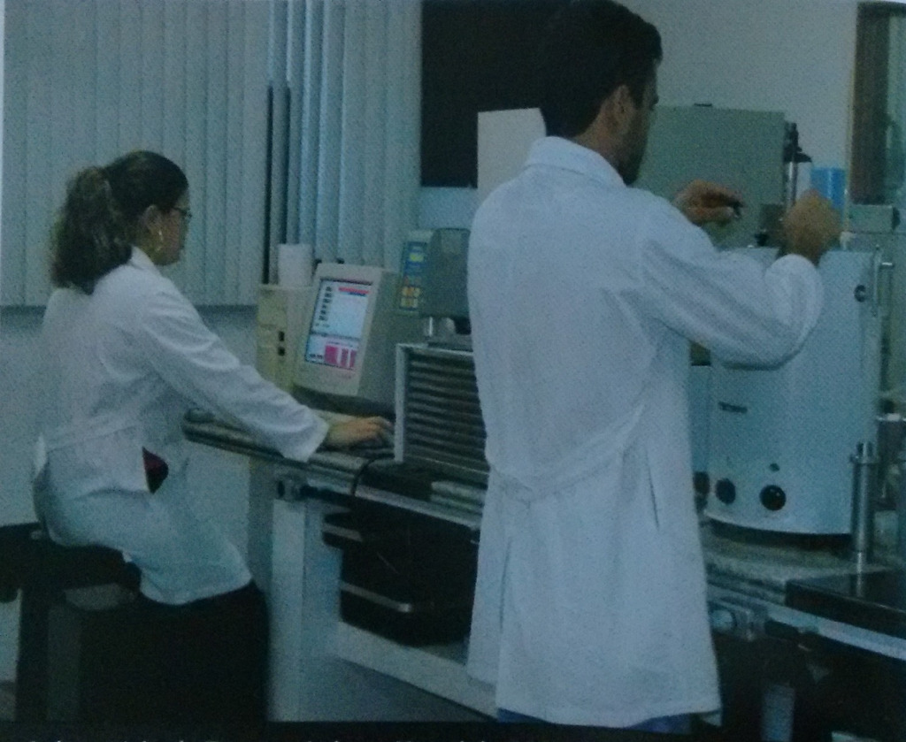 08_Laboratório de Termoquímica e Materiais CCEN_2005.jpg