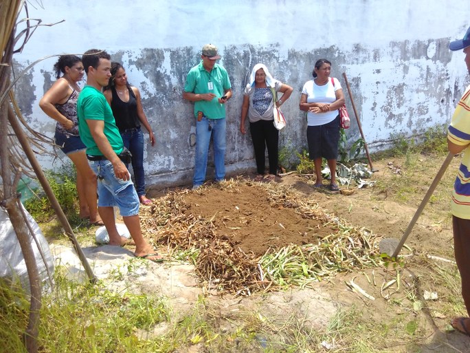 Oficina prática de compostagem com Luis Sena - Campesinato em Movimento