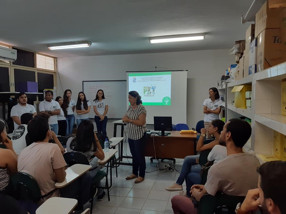 ACOLHIMENTO AOS CALOUROS 2019.jpg ACOLHIMENTO AOS CALOUROS 2019.jpg