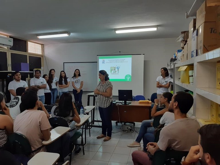 ACOLHIMENTO AOS CALOUROS 2019.jpg