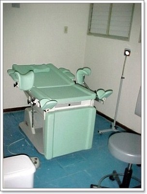Fig. 13: Sala de Exame Ginecologia/Obstetrícia Fig. 13: Sala de Exame Ginecologia/Obstetrícia