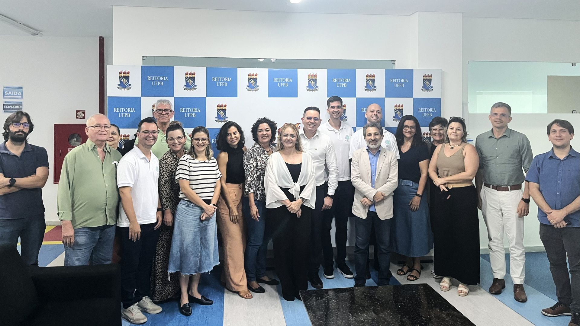 Pró-reitoria de Planejamento promove palestra para apresentação da FEESC Pró-reitoria de Planejamento promove palestra para apresentação da FEESC