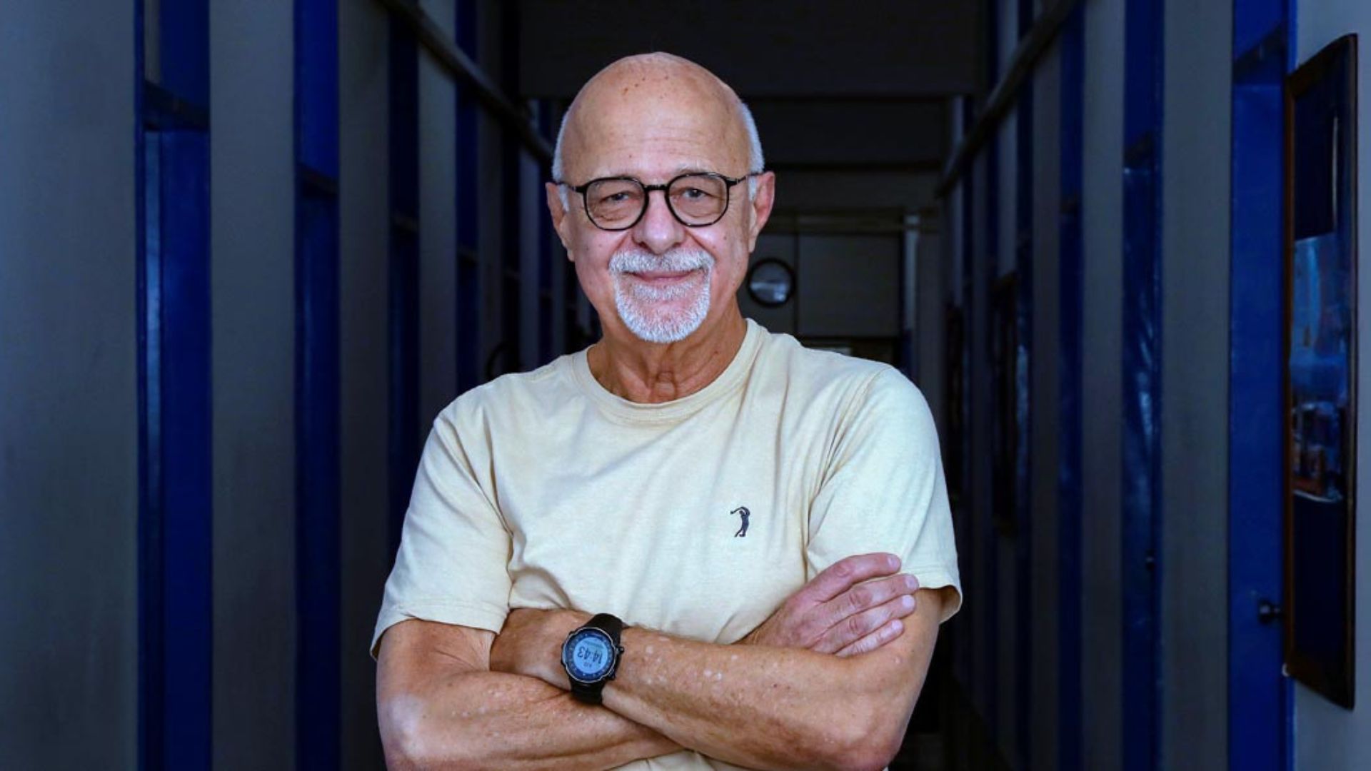 Fenômenos quânticos macroscópicos e tópicos relacionados: um breve histórico e o Nobel em física de 2025 Fenômenos quânticos macroscópicos e tópicos relacionados: um breve histórico e o Nobel em física de 2025