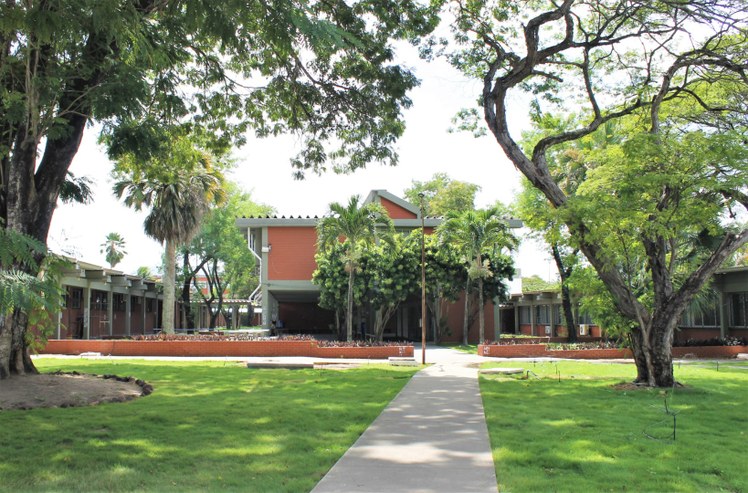 CCHLA - Centro de Ciências Humanas, Letras e Artes.