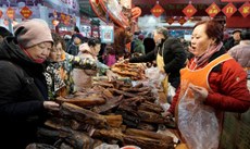 Em artigo, o pesquisador Rafael Fonseca defende políticas públicas para combate à fome no mundo. Na imagem, um mercado chinês. Foto: Jason Lee
