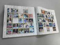 No final do livro, há galeria com retratos dos artistas. Crédito: Divulgação
